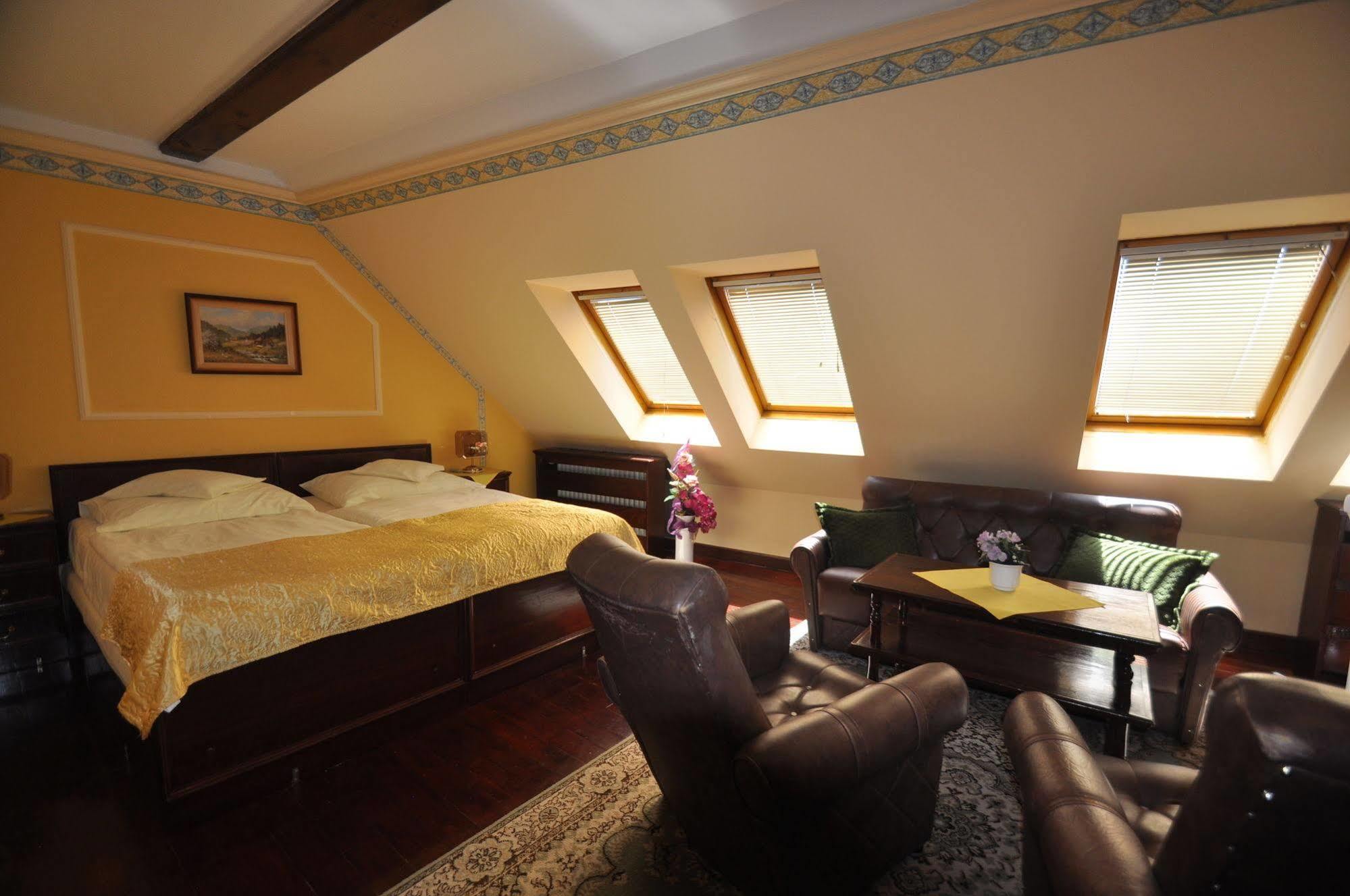 Levoča Garni -Hotel Barbakan מראה חיצוני תמונה