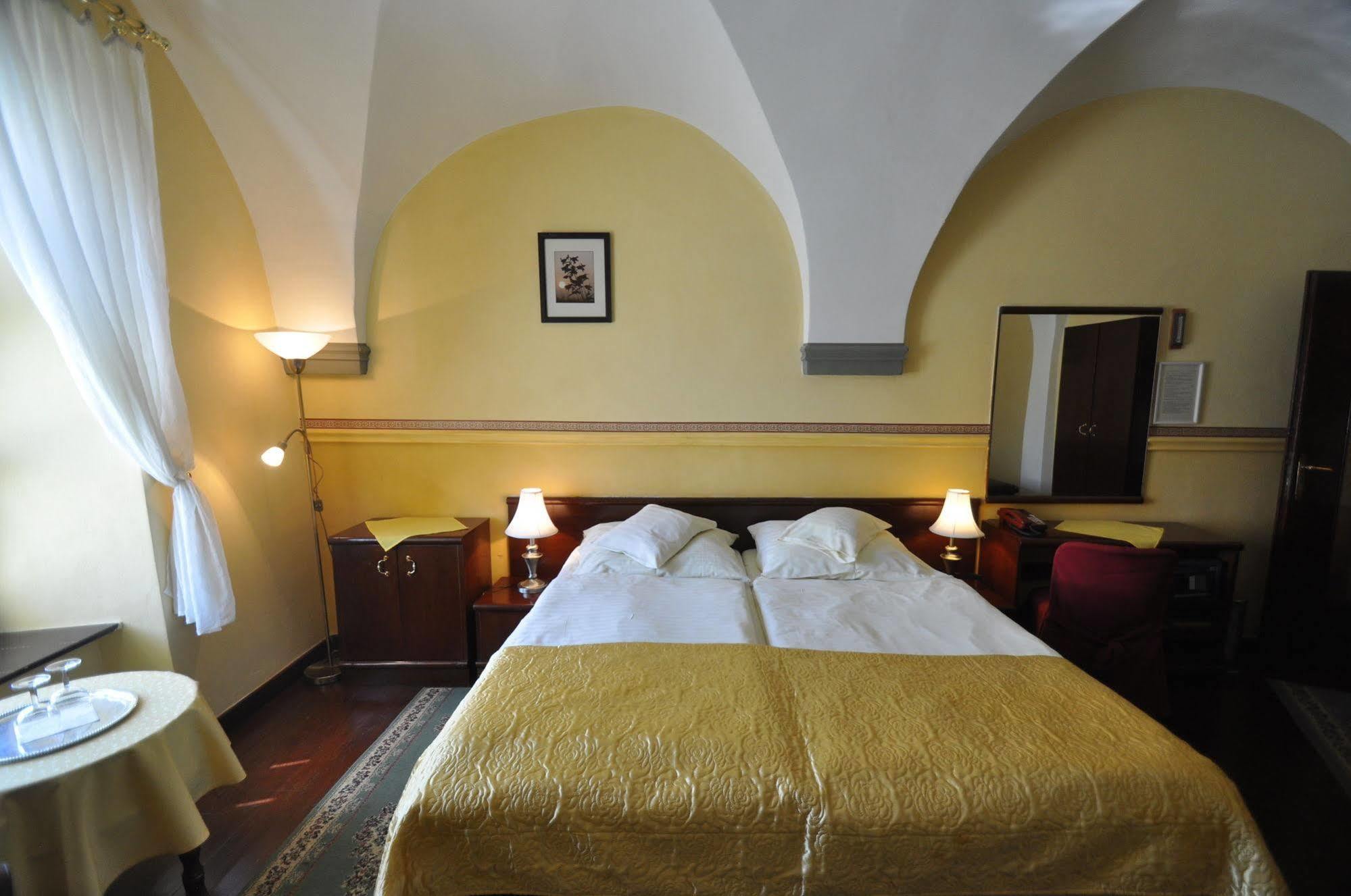 Levoča Garni -Hotel Barbakan מראה חיצוני תמונה